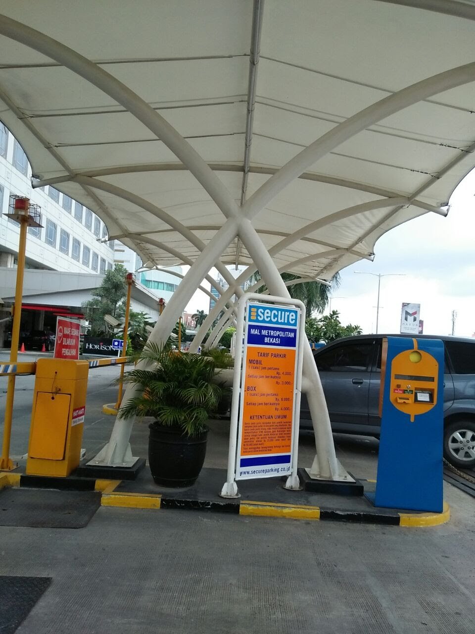 Kontraktor Membran Area Mall